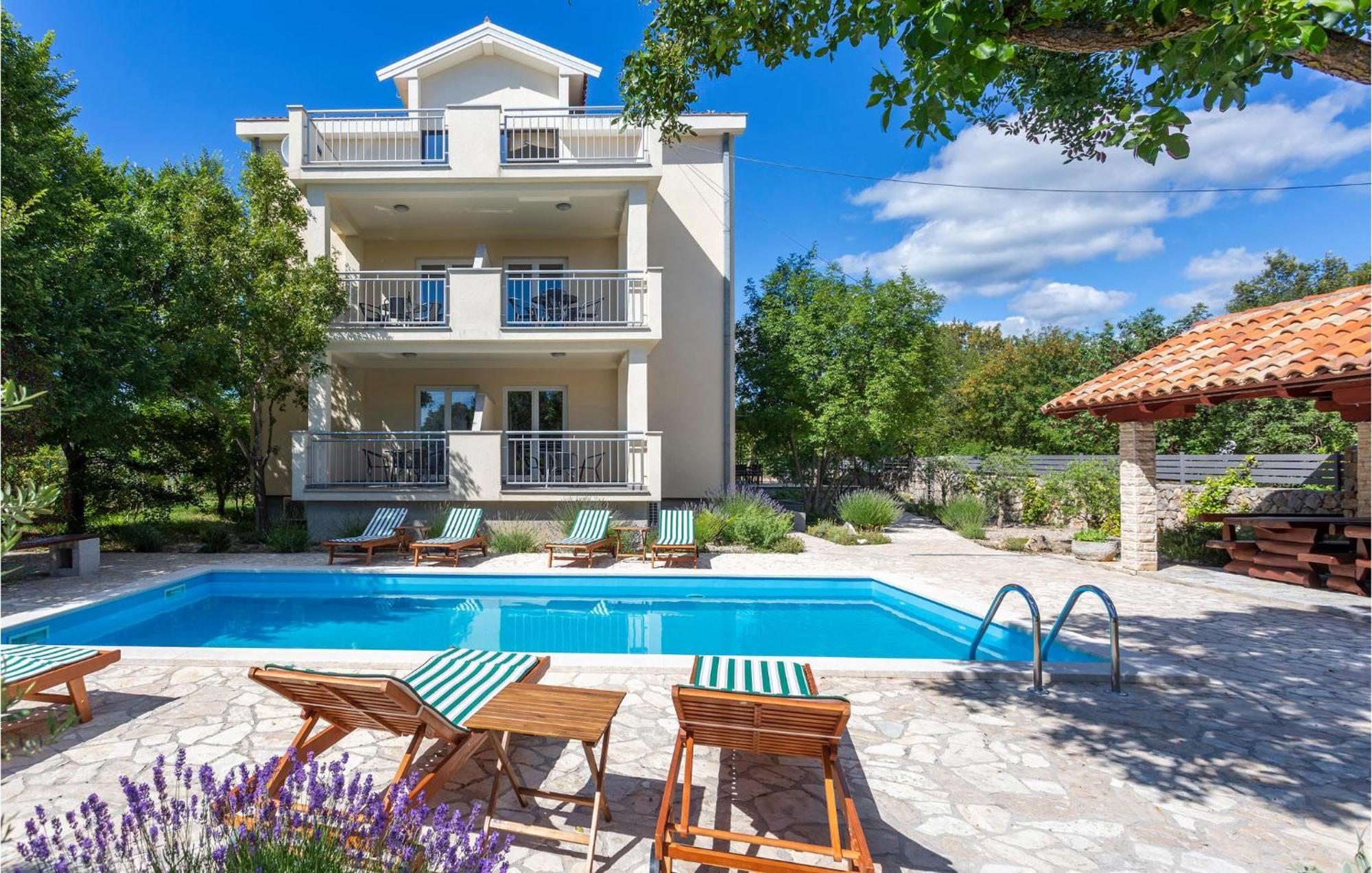 2 Bedroom Beautiful Apartment In Pinezici מראה חיצוני תמונה