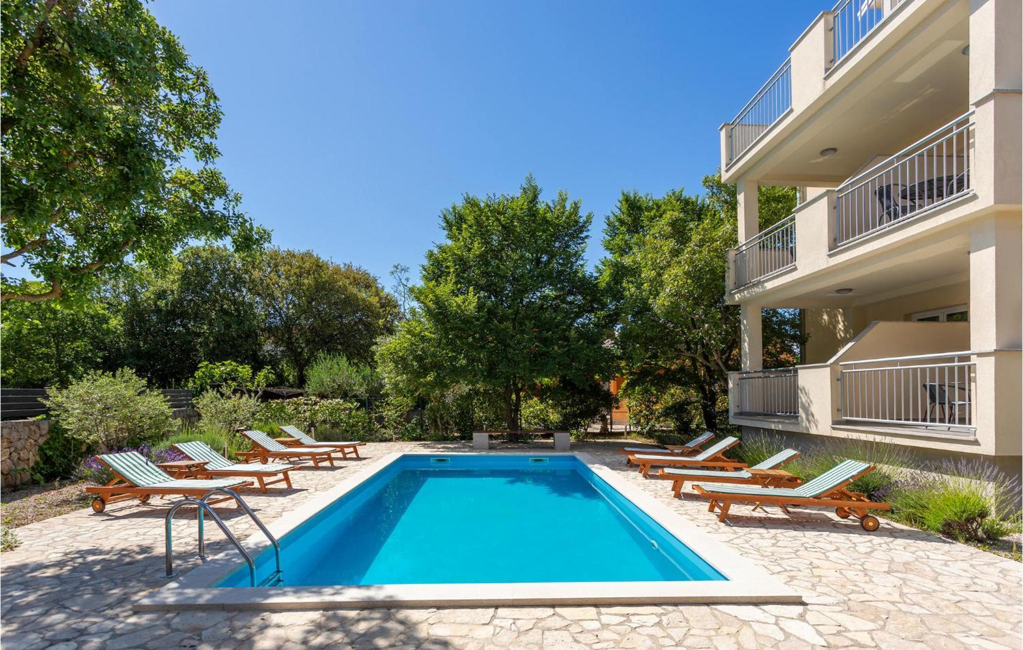 2 Bedroom Beautiful Apartment In Pinezici מראה חיצוני תמונה
